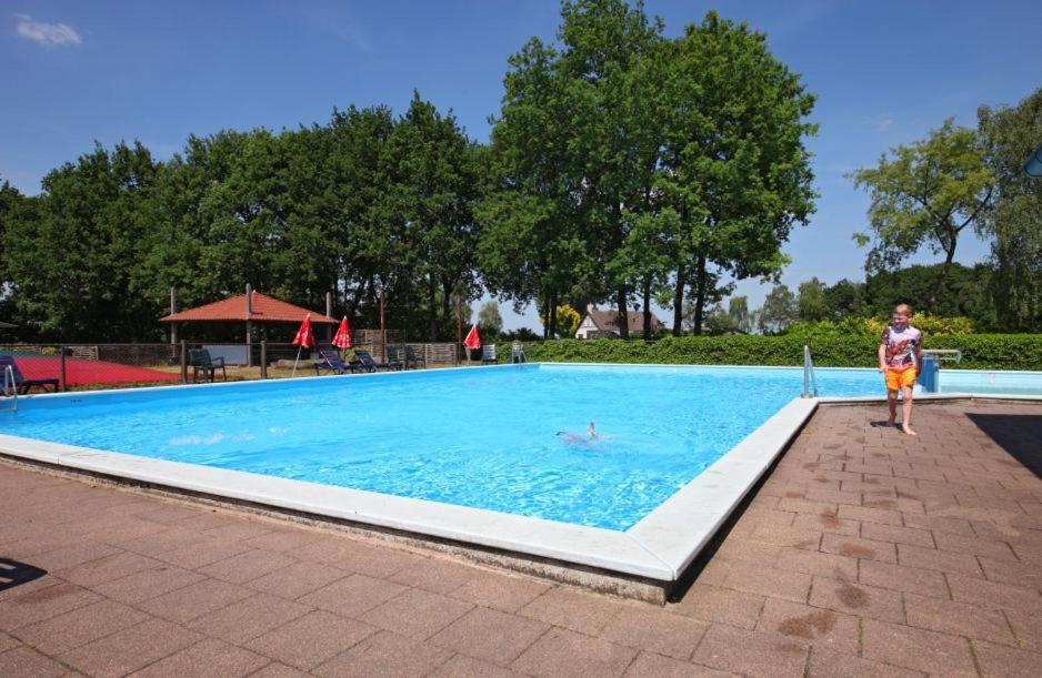 Cosy Tiny Lodges - Vakantiepark Kempenbos Diessen Bagian luar foto