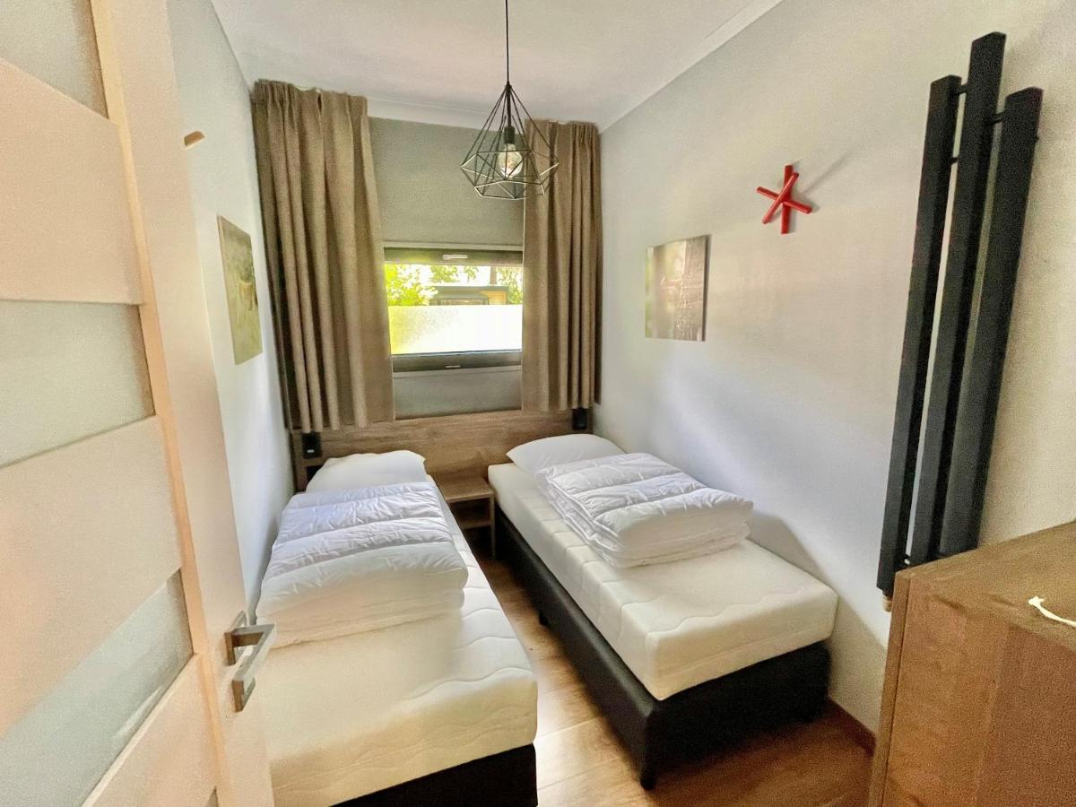 Cosy Tiny Lodges - Vakantiepark Kempenbos Diessen Bagian luar foto