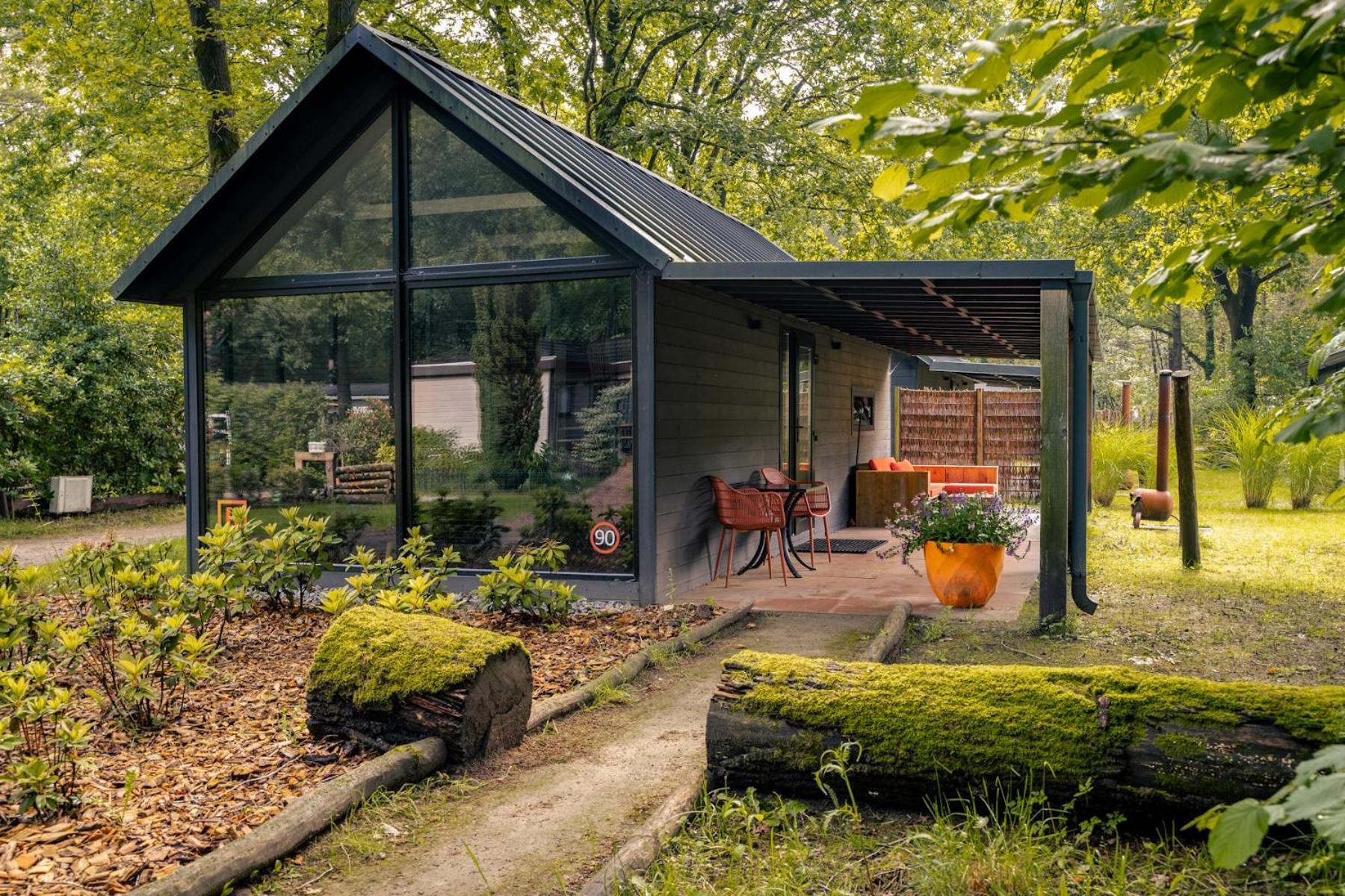 Cosy Tiny Lodges - Vakantiepark Kempenbos Diessen Bagian luar foto